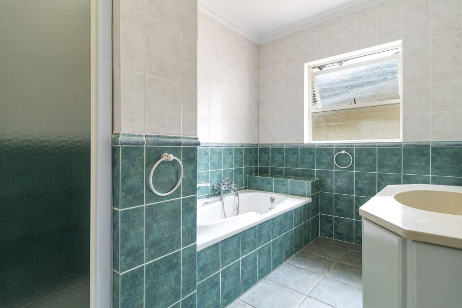 To Let 3 Bedroom Property for Rent in Newlands Western Cape